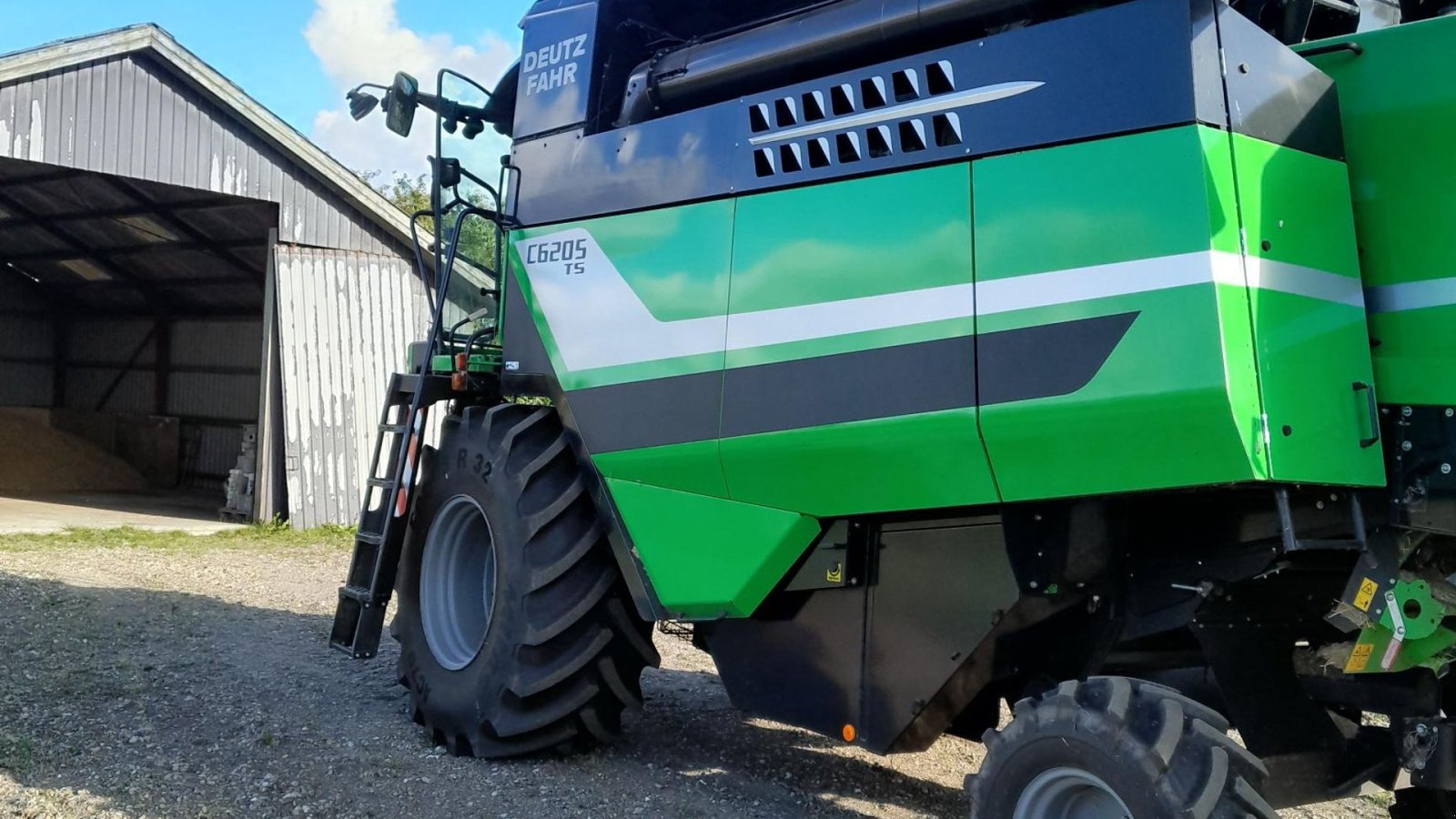 Mähdrescher del tipo Deutz-Fahr 6205 ts SNITTER, 18 FOD MED VOGN, KUN 700 TIMER, Gebrauchtmaschine In Dronninglund (Immagine 3)