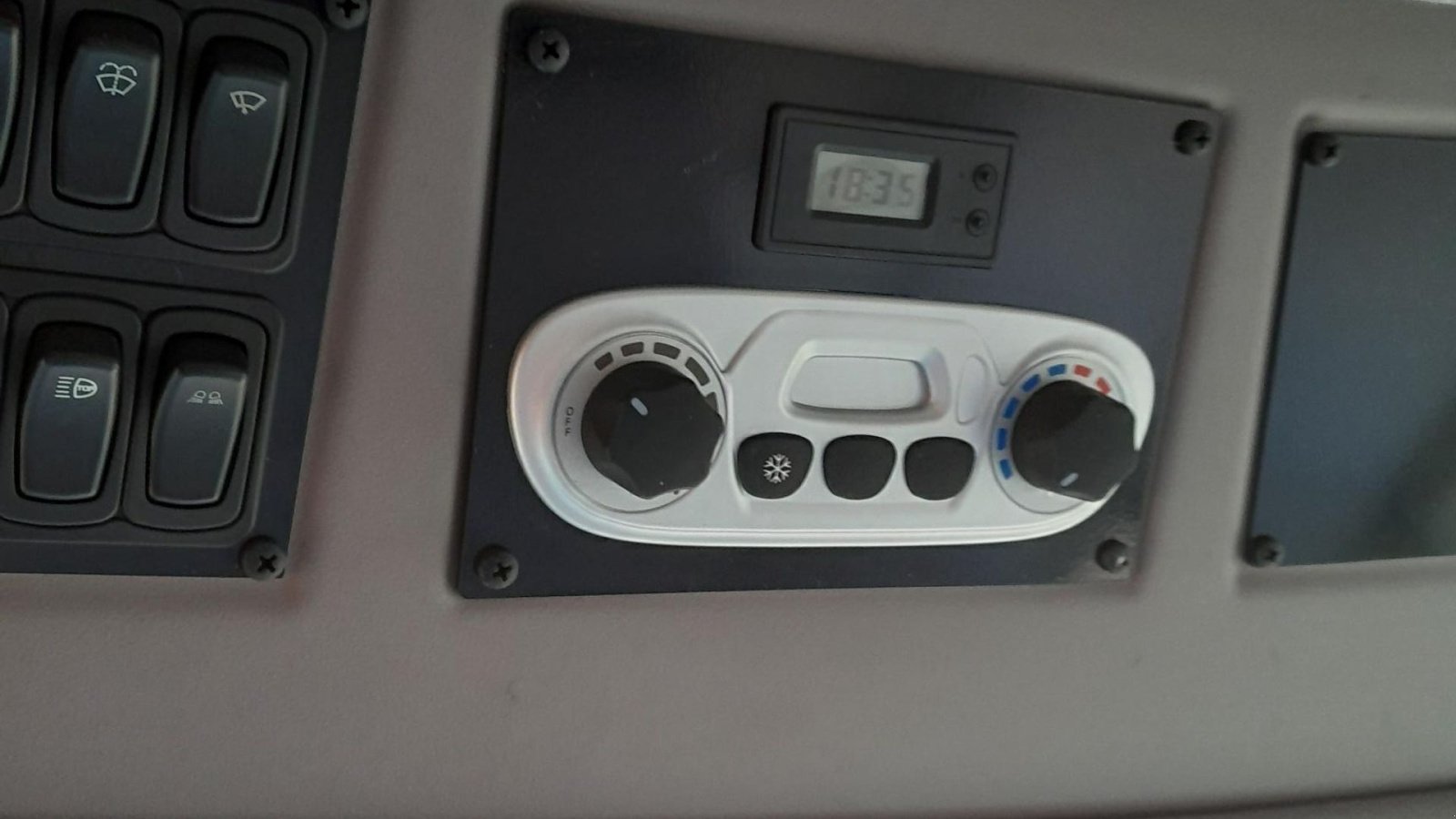 Mähdrescher del tipo Deutz-Fahr 6205 ts SNITTER, 18 FOD MED VOGN, KUN 700 TIMER, Gebrauchtmaschine In Dronninglund (Immagine 10)