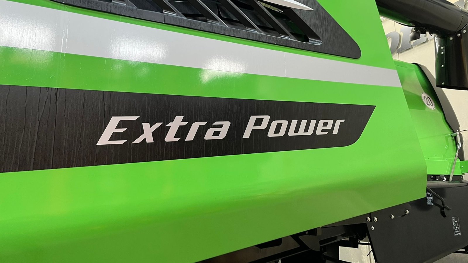 Mähdrescher Türe ait Deutz-Fahr 7206 With 24feed - 7.2m header. New and unused Combine together with 7.2m header, Gebrauchtmaschine içinde Lintrup (resim 22)