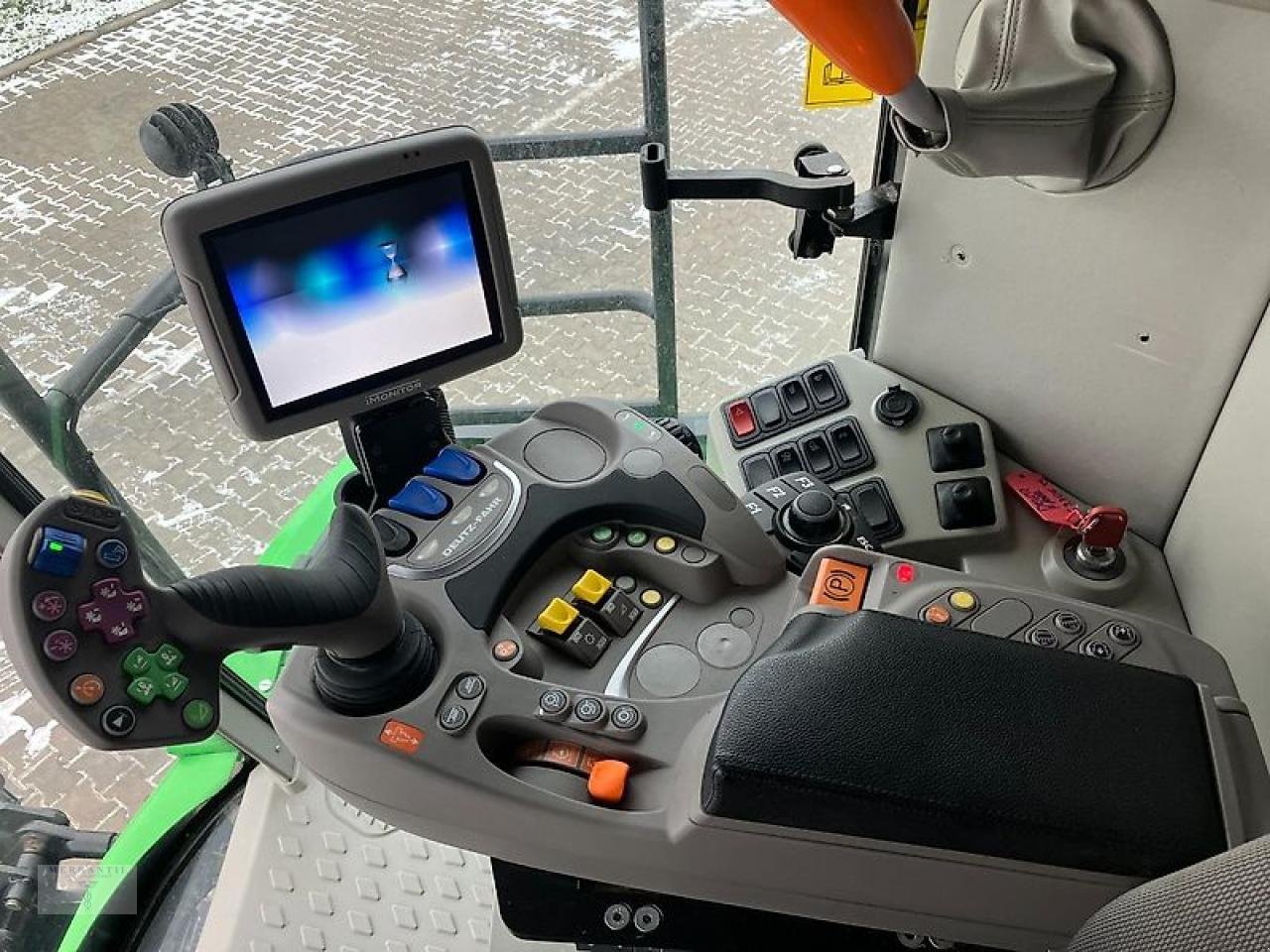 Mähdrescher des Typs Deutz-Fahr 9306 C, Gebrauchtmaschine in Pragsdorf (Bild 8)