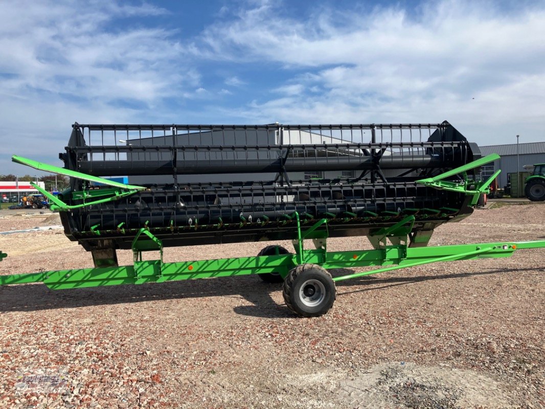 Mähdrescher of the type Deutz-Fahr C 6205 TS, Gebrauchtmaschine in Aurich (Picture 15)