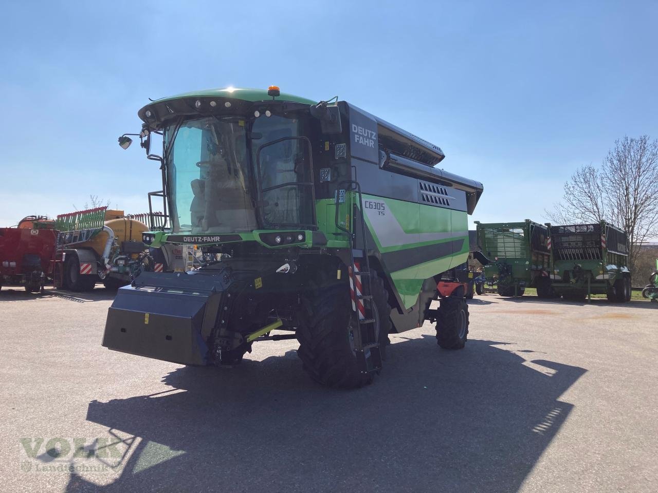 Mähdrescher a típus Deutz-Fahr C 6305 TS T5 mit Schneidwerk, Neumaschine ekkor: Friedberg-Derching (Kép 1)