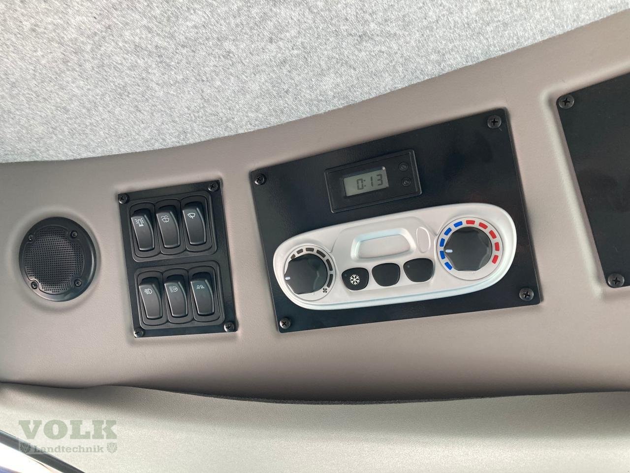 Mähdrescher a típus Deutz-Fahr C 6305 TS T5 mit Schneidwerk, Neumaschine ekkor: Friedberg-Derching (Kép 8)