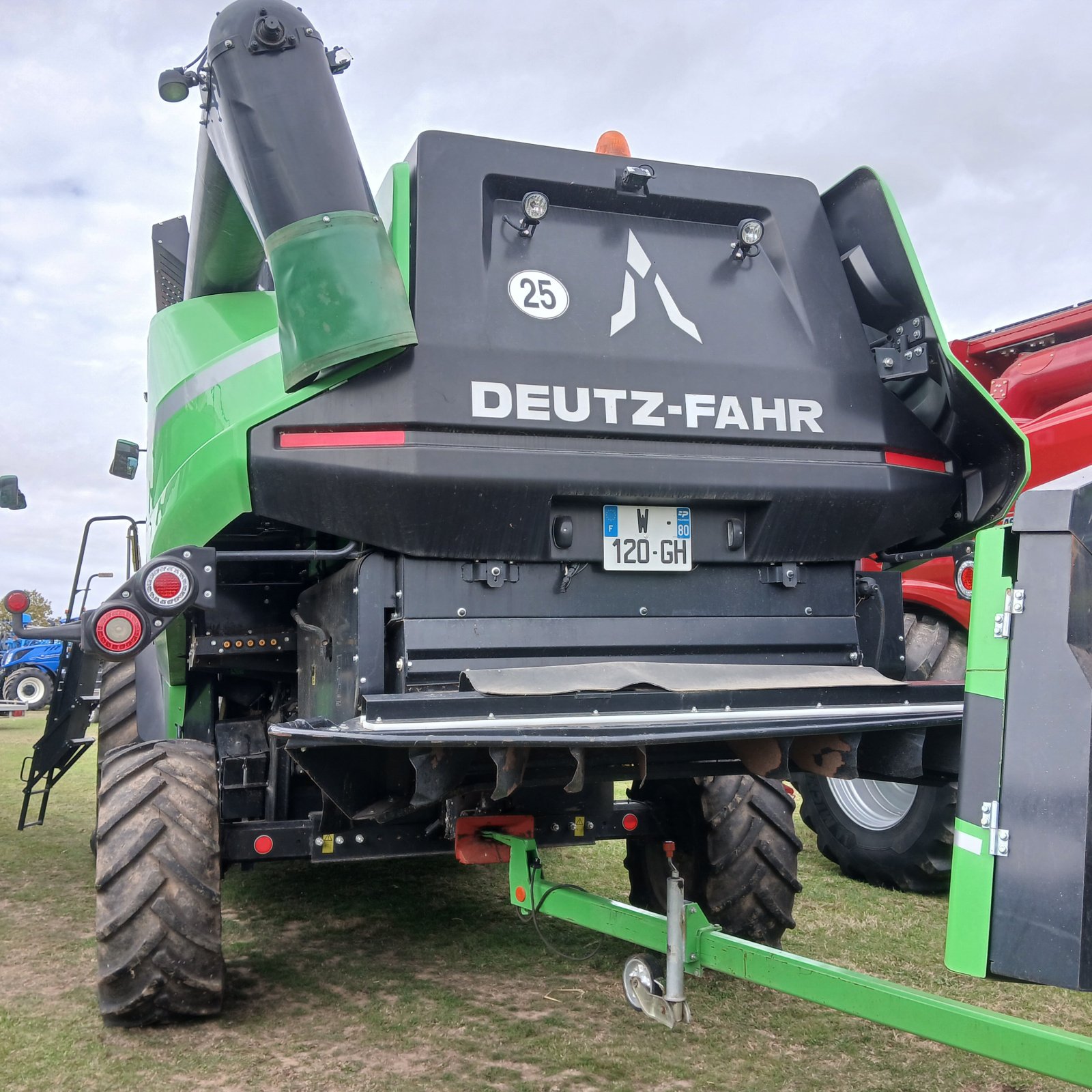 Mähdrescher des Typs Deutz-Fahr C 9206 TS, Gebrauchtmaschine in HERLIN LE SEC (Bild 6)