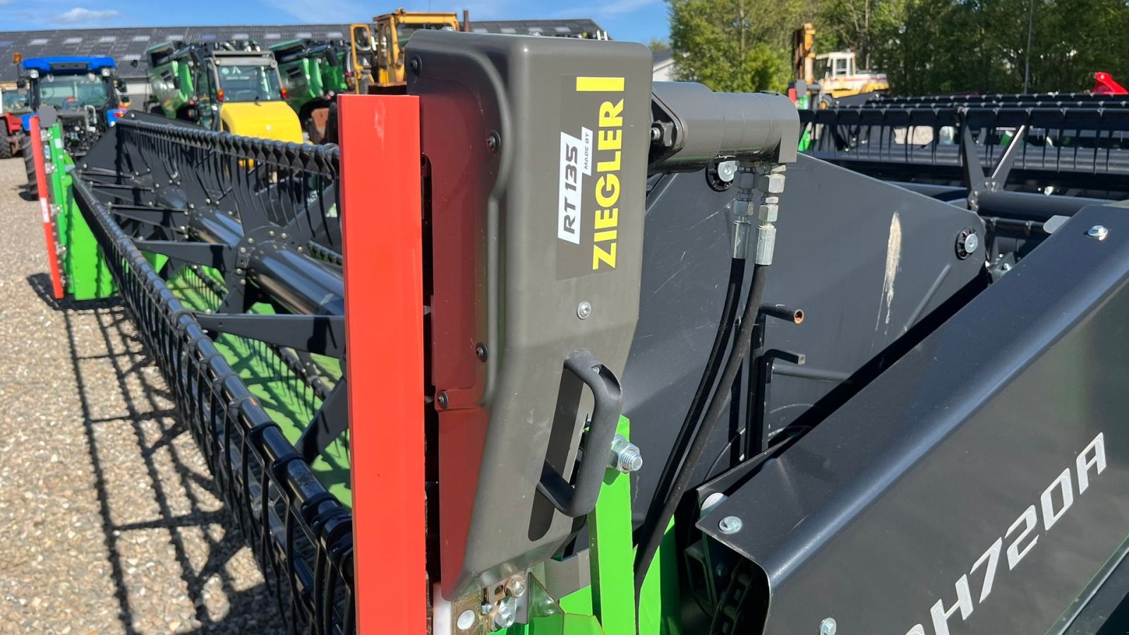 Mähdrescher tipa Deutz-Fahr C7206 With 24feed - 7.2m header. New and unused Combine together with 7.2m header, Gebrauchtmaschine u Lintrup (Slika 11)