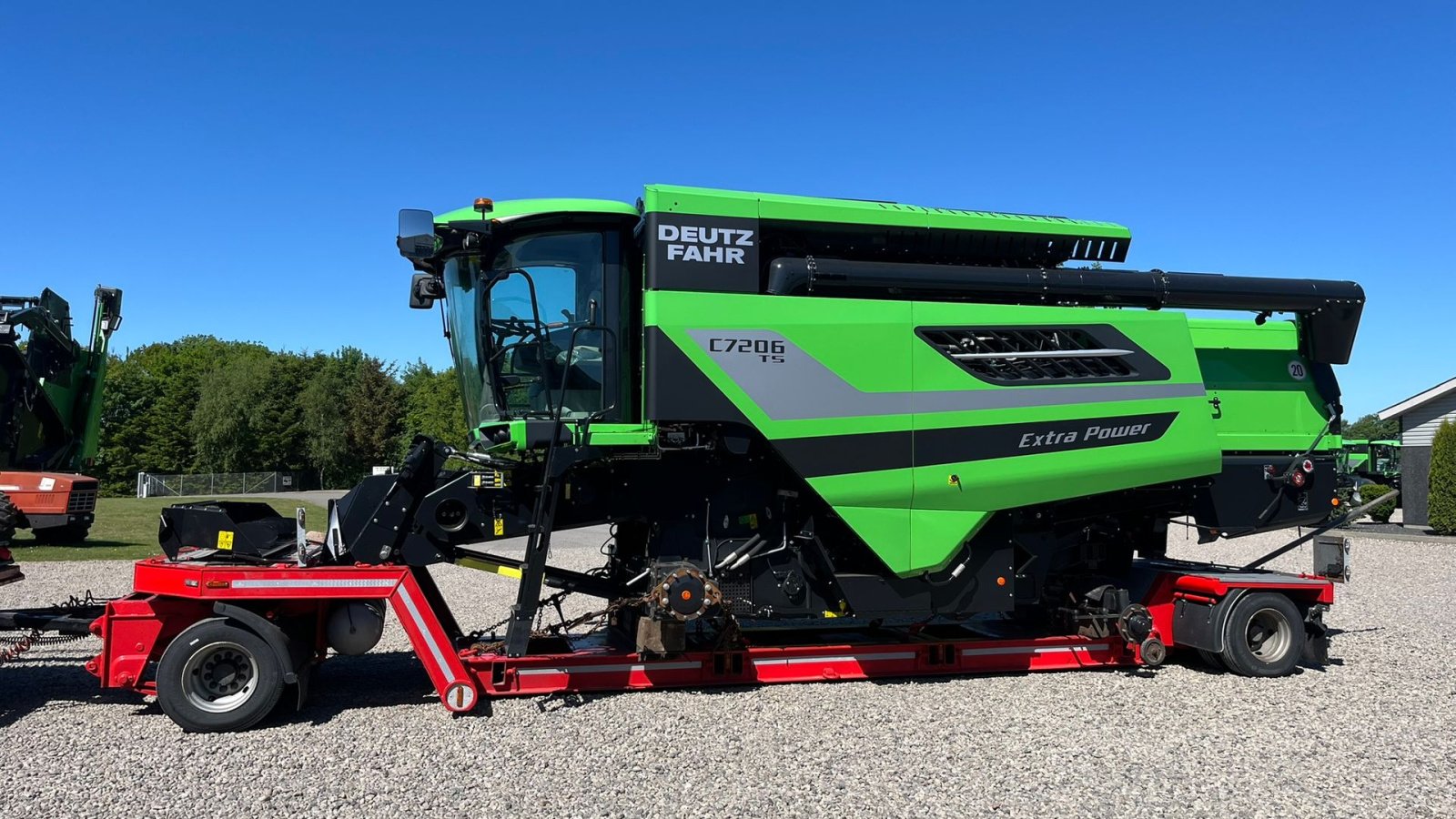 Mähdrescher tipa Deutz-Fahr C7206 With 24feed - 7.2m header. New and unused Combine together with 7.2m header, Gebrauchtmaschine u Lintrup (Slika 25)