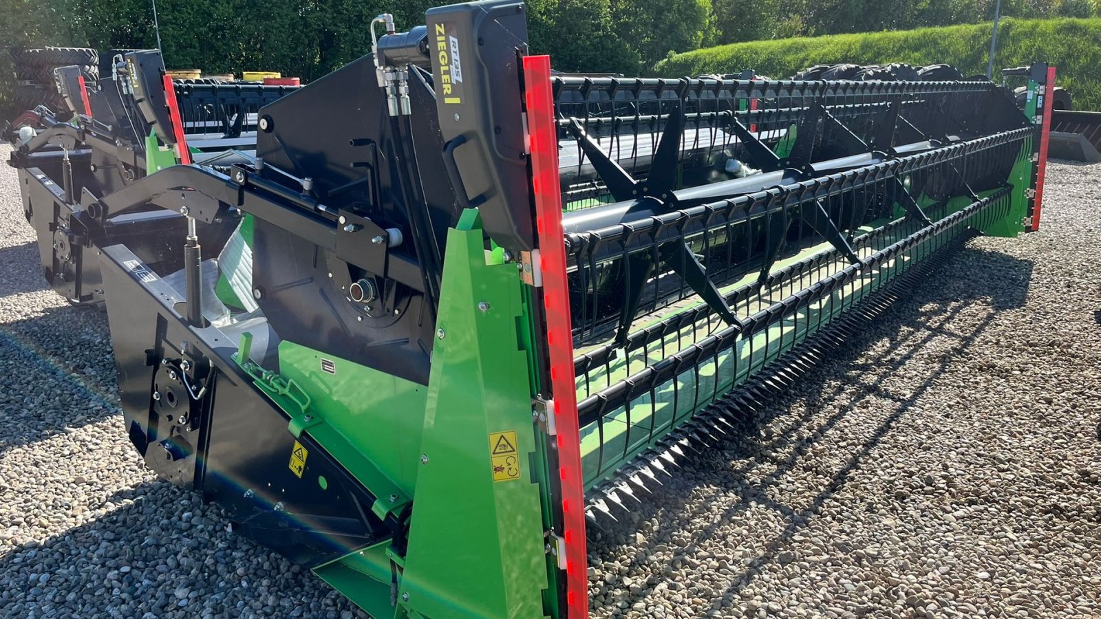 Mähdrescher tip Deutz-Fahr C7206 With 24feed - 7.2m header. New and unused Combine together with 7.2m header, Gebrauchtmaschine in Lintrup (Poză 23)