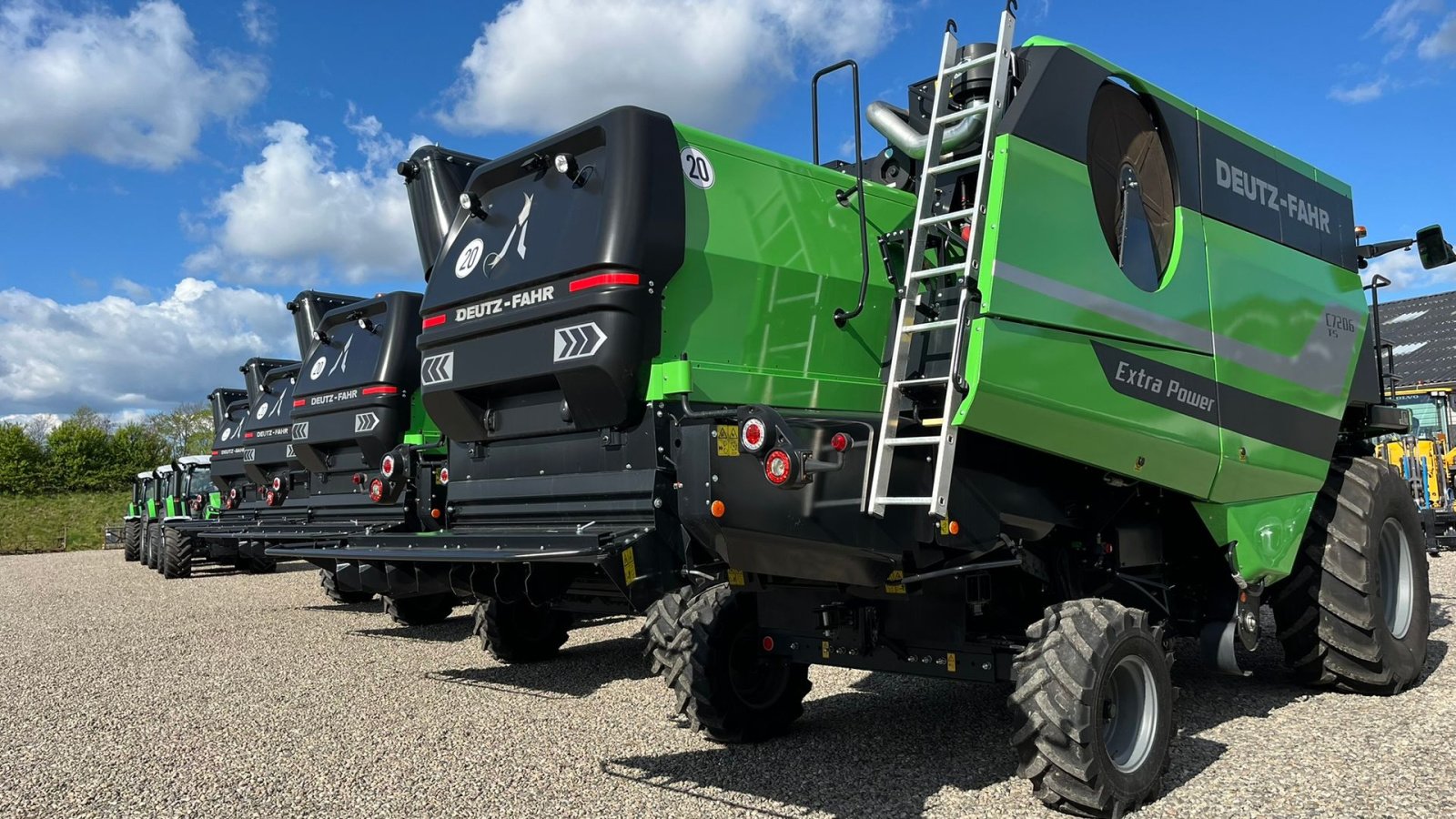 Mähdrescher tip Deutz-Fahr C7206 With 24feed - 7.2m header. New and unused Combine together with 7.2m header, Gebrauchtmaschine in Lintrup (Poză 20)