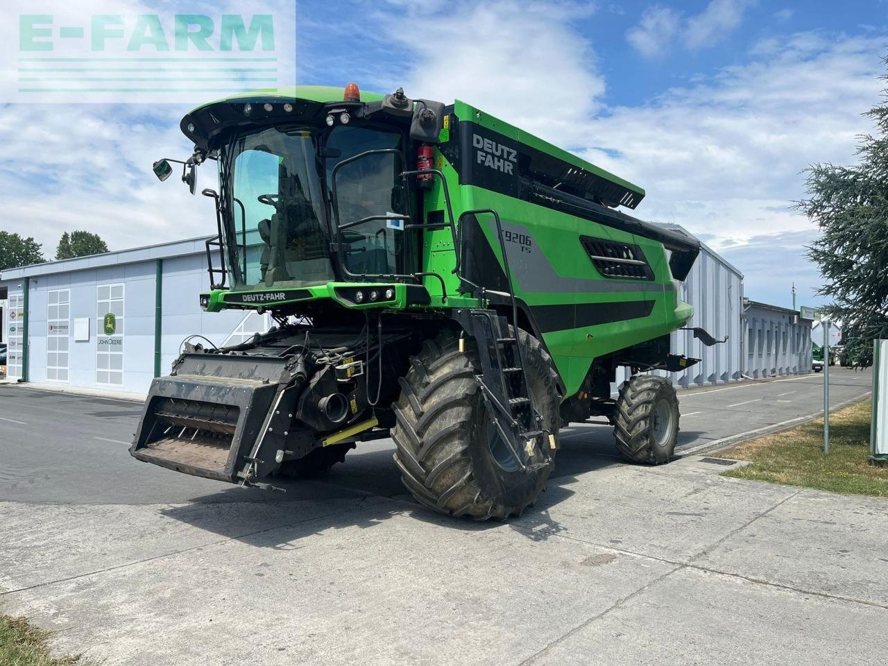 Mähdrescher of the type Deutz-Fahr C9206 TS, Gebrauchtmaschine in OSIJEK (Picture 1)