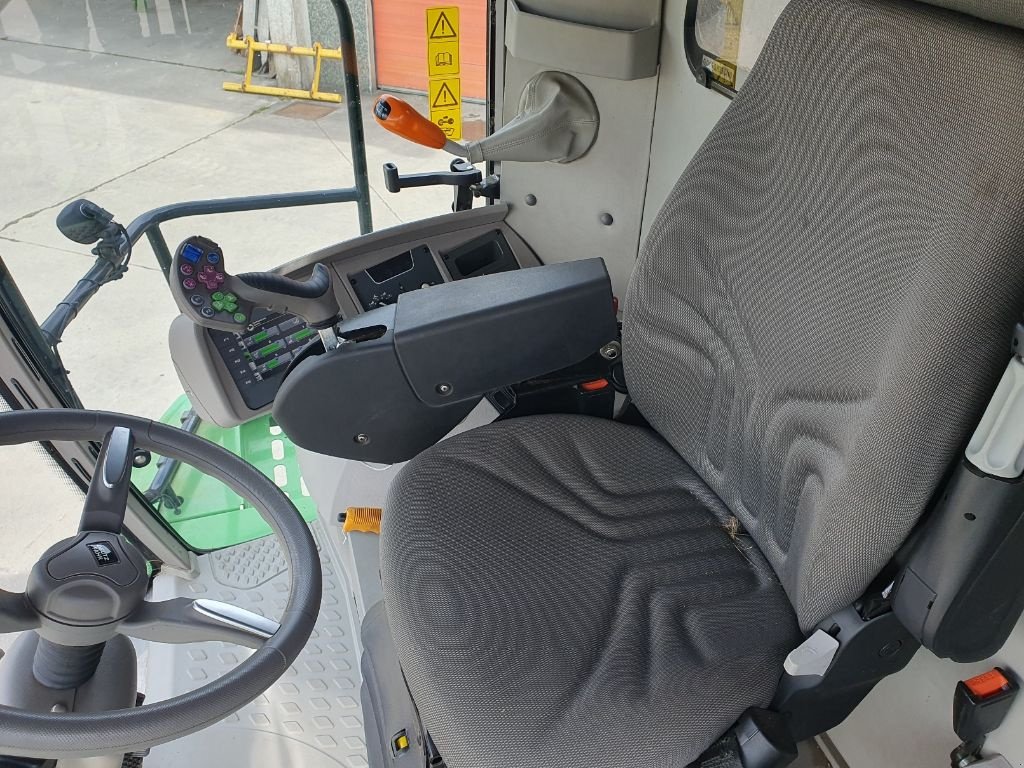 Mähdrescher des Typs Deutz-Fahr C9206 TS, Gebrauchtmaschine in Baillonville (Bild 8)