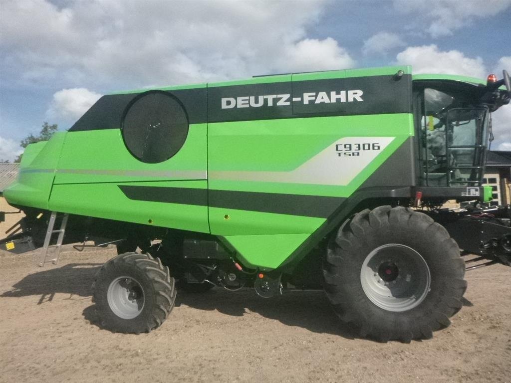 Mähdrescher of the type Deutz-Fahr C9306 TSB KUN 911 timer. Årgang 2020., Gebrauchtmaschine in Skive (Picture 1)