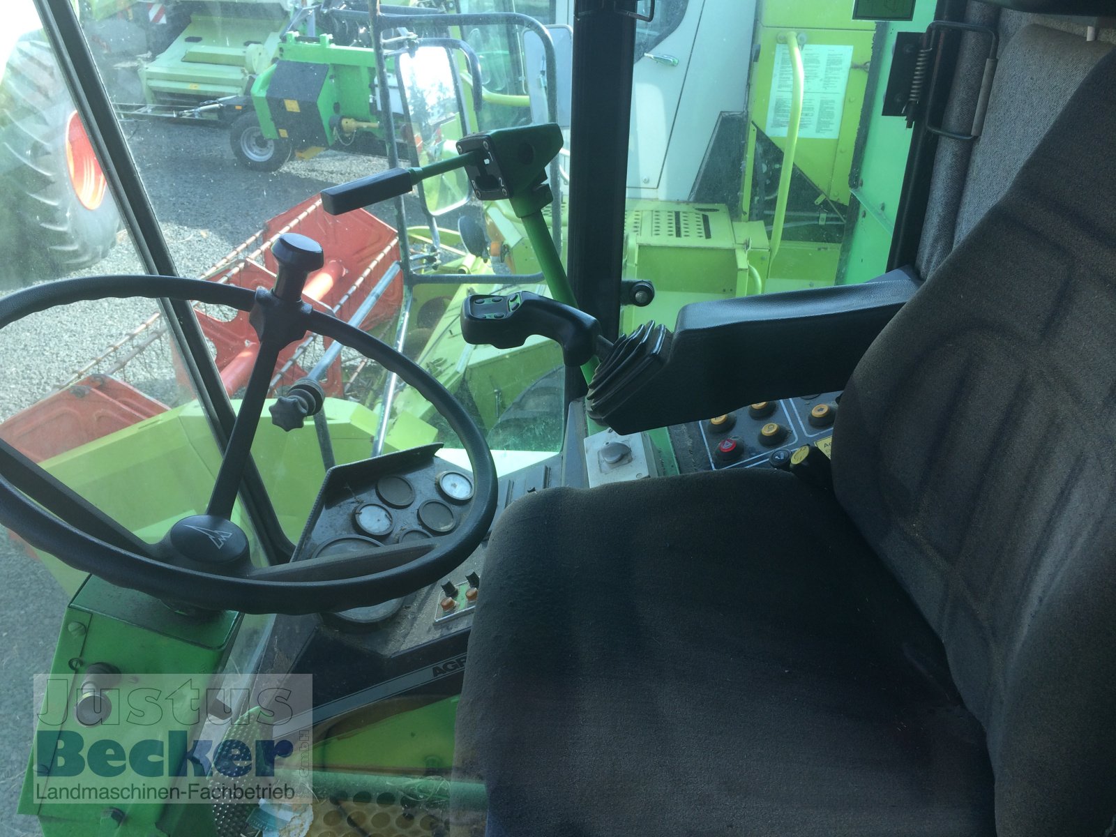 Mähdrescher of the type Deutz-Fahr M 35.40, Gebrauchtmaschine in Weimar-Niederwalgern (Picture 5)