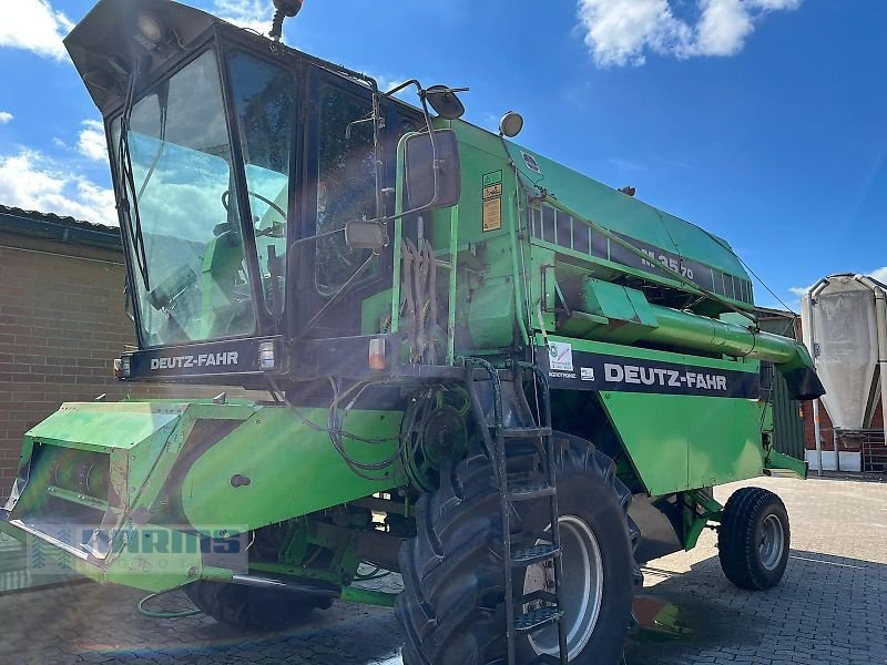 Mähdrescher van het type Deutz-Fahr M 35.70, Gebrauchtmaschine in Sassenholz (Foto 4)