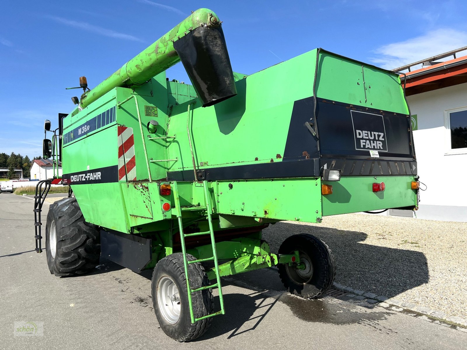 Mähdrescher του τύπου Deutz-Fahr M 36.10 mit 4,2 Meter Schneidwerk und Schneidwerkswagen, Gebrauchtmaschine σε Burgrieden (Φωτογραφία 5)