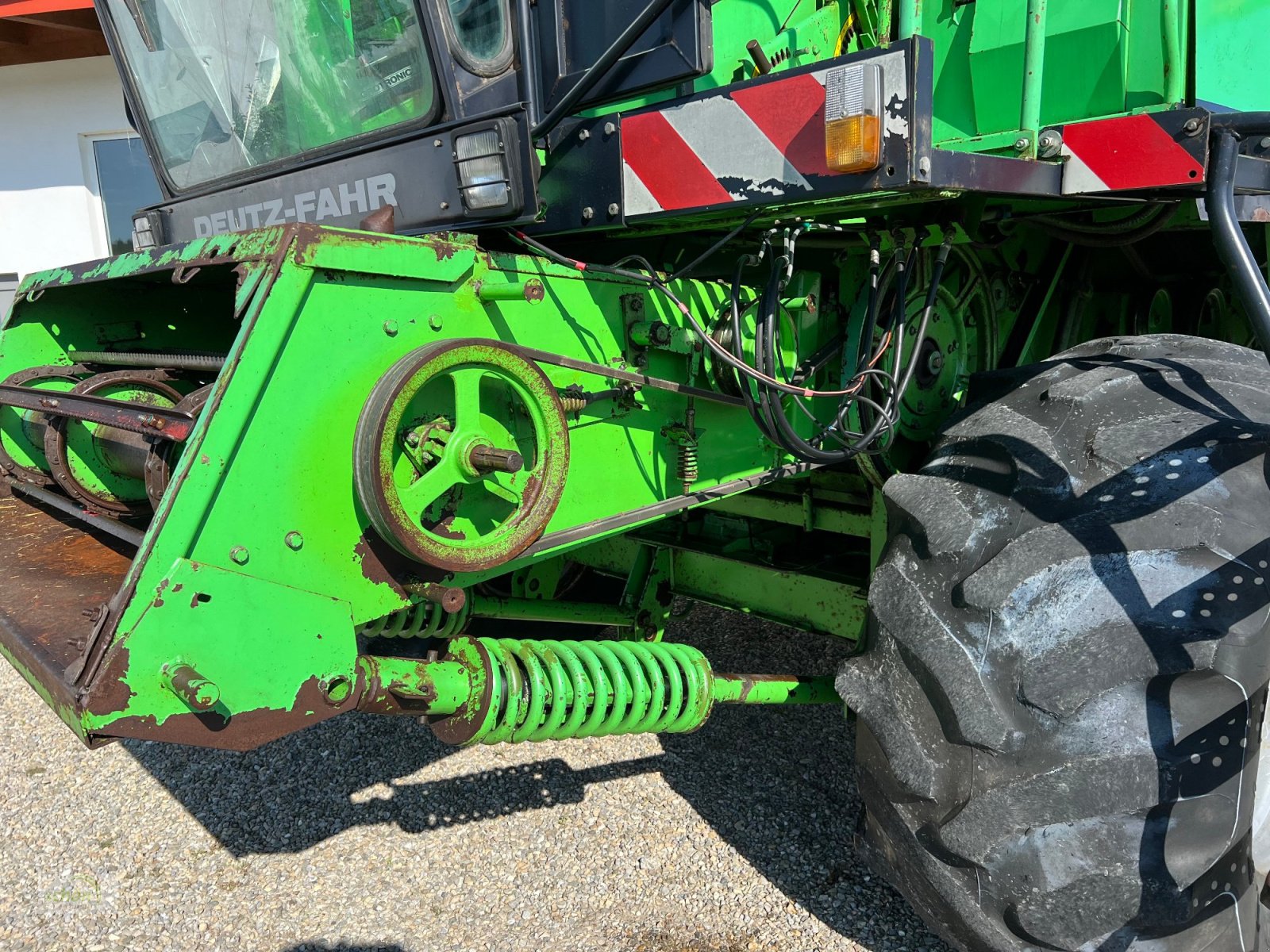 Mähdrescher του τύπου Deutz-Fahr M 36.10 mit 4,2 Meter Schneidwerk und Schneidwerkswagen, Gebrauchtmaschine σε Burgrieden (Φωτογραφία 16)