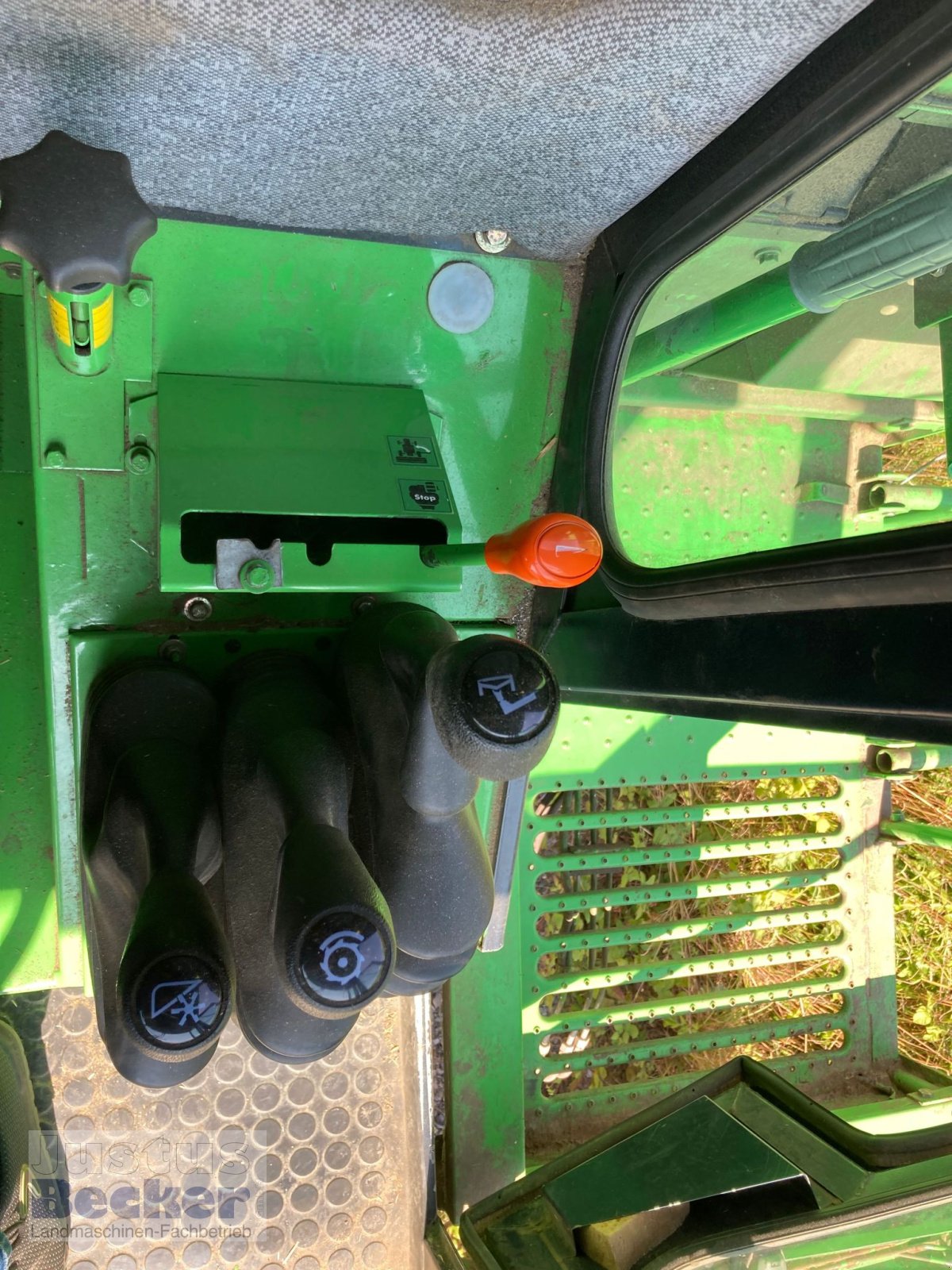 Mähdrescher Türe ait Deutz-Fahr Starliner 4045 H, Gebrauchtmaschine içinde Weimar-Niederwalgern (resim 7)