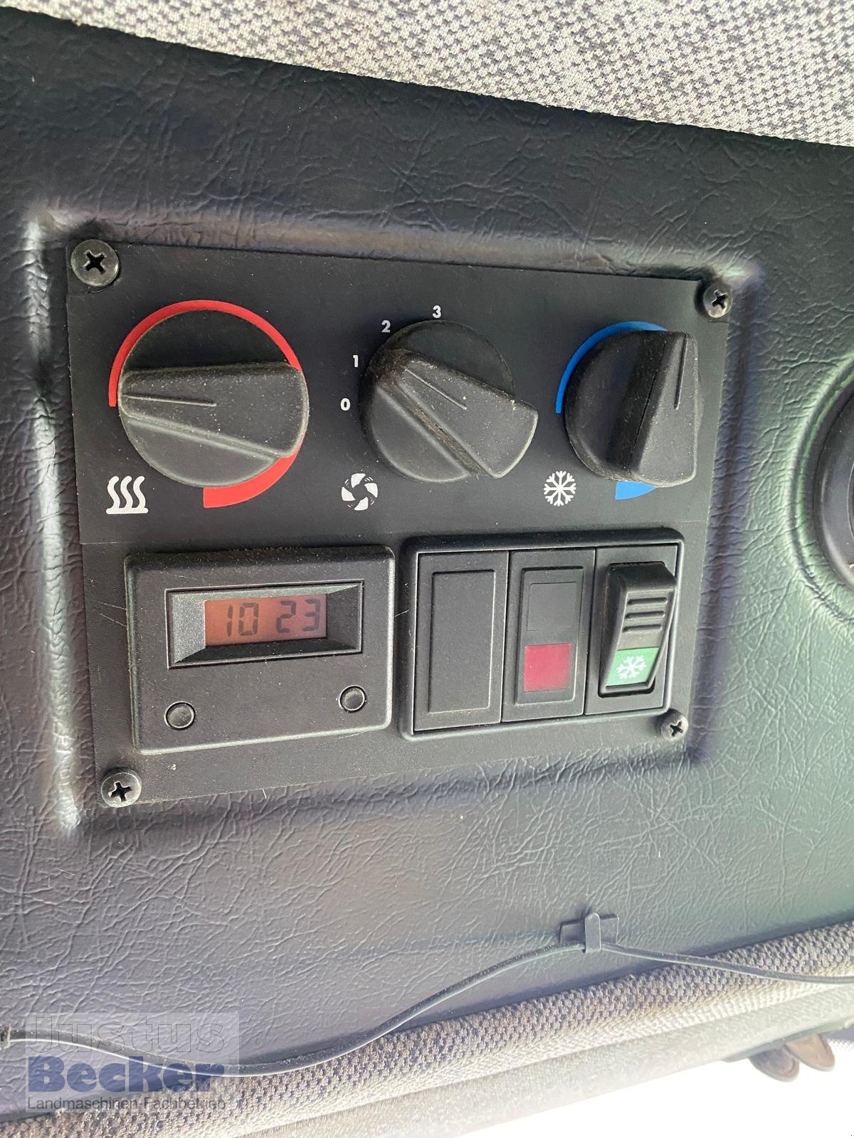 Mähdrescher of the type Deutz-Fahr Topliner 5660 HTS, Gebrauchtmaschine in Weimar-Niederwalgern (Picture 10)