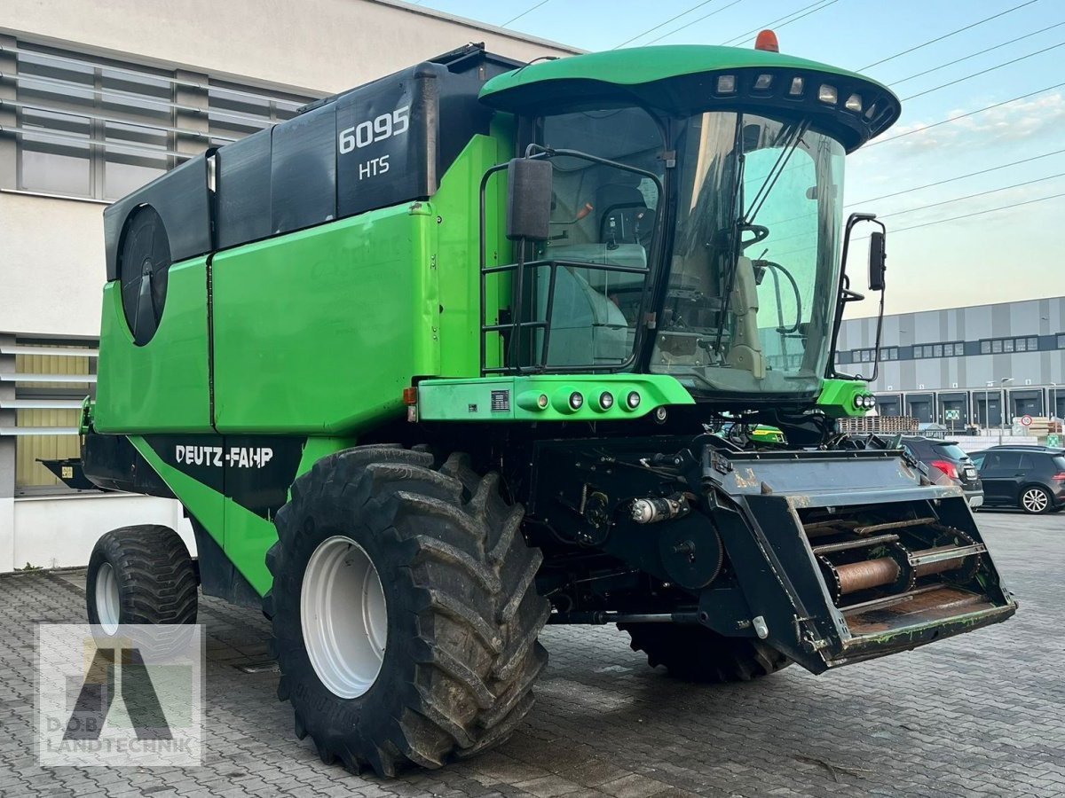 Mähdrescher of the type Deutz-Fahr Topliner 6095 HTS, Gebrauchtmaschine in Regensburg (Picture 3)