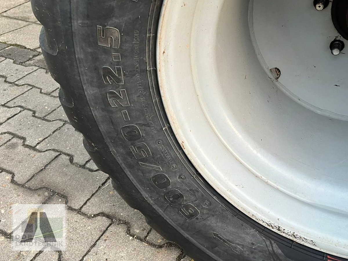 Mähdrescher of the type Deutz-Fahr Topliner 6095 HTS, Gebrauchtmaschine in Regensburg (Picture 10)