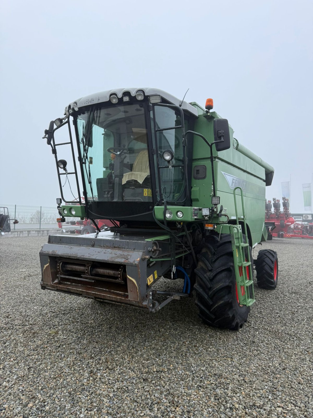 Mähdrescher du type Fendt 5220 E, Gebrauchtmaschine en Orţişoara (Photo 2)