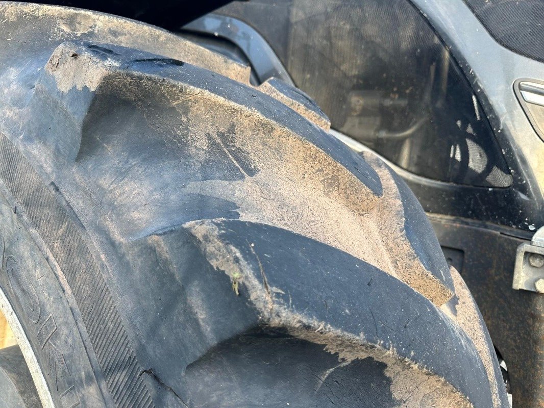 Mähdrescher типа Fendt 5225 E + 5,50m PowerFlow Schneidwerk, Gebrauchtmaschine в Elmenhorst-Lanken (Фотография 7)