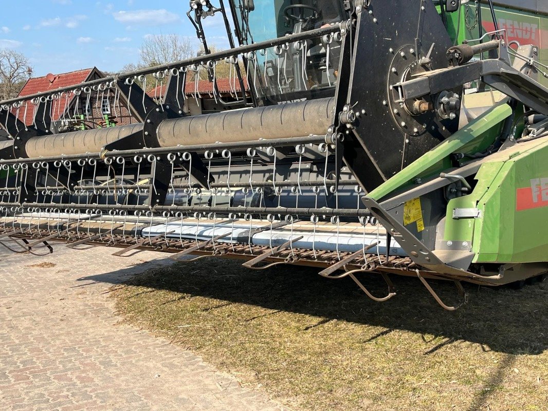 Mähdrescher типа Fendt 5225 E + 5,50m PowerFlow Schneidwerk, Gebrauchtmaschine в Elmenhorst-Lanken (Фотография 11)