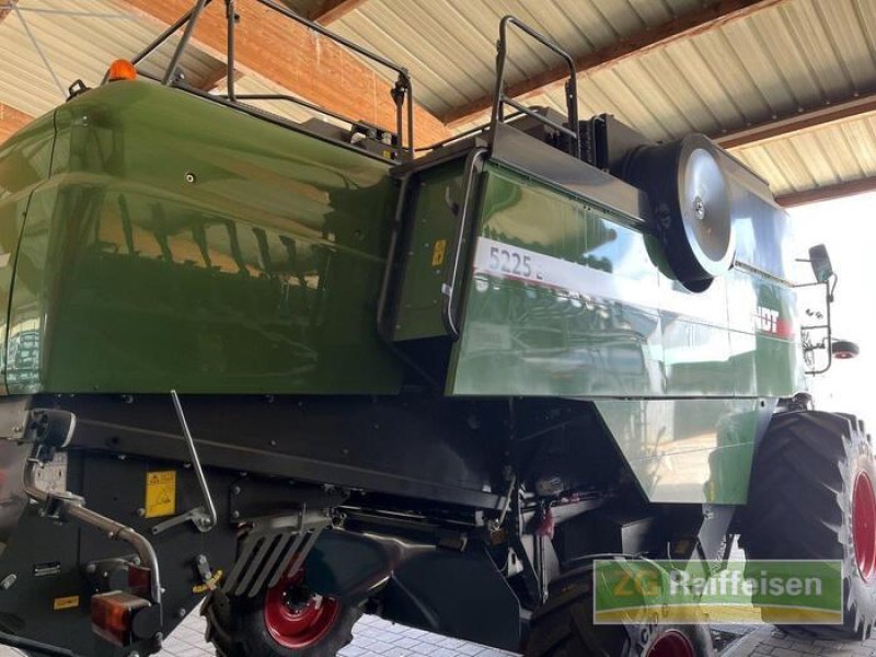 Mähdrescher van het type Fendt 5225 E Mähdrescher, Gebrauchtmaschine in Karlsruhe (Foto 5)