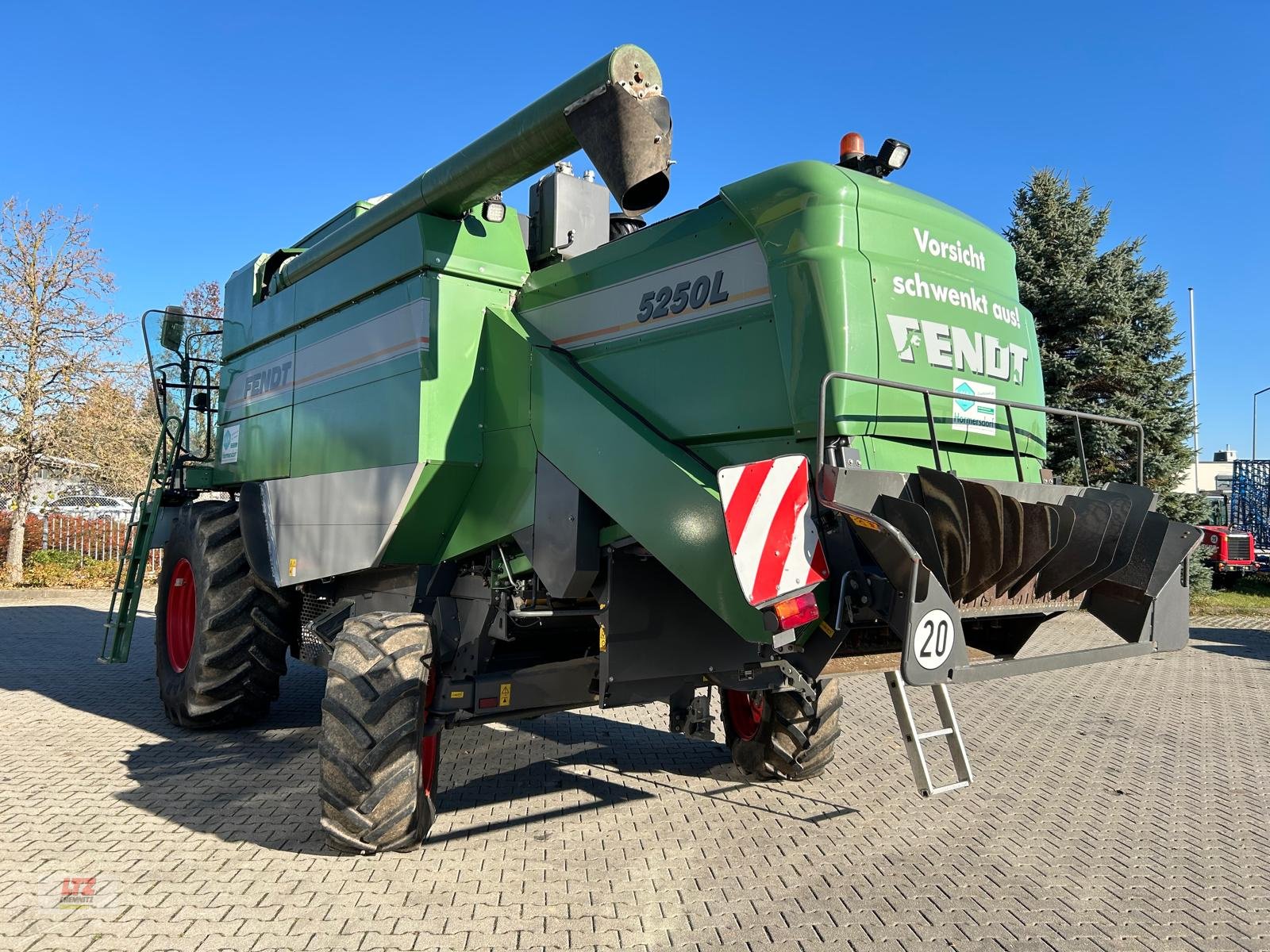 Mähdrescher des Typs Fendt 5250 L, Gebrauchtmaschine in Hartmannsdorf (Bild 5)