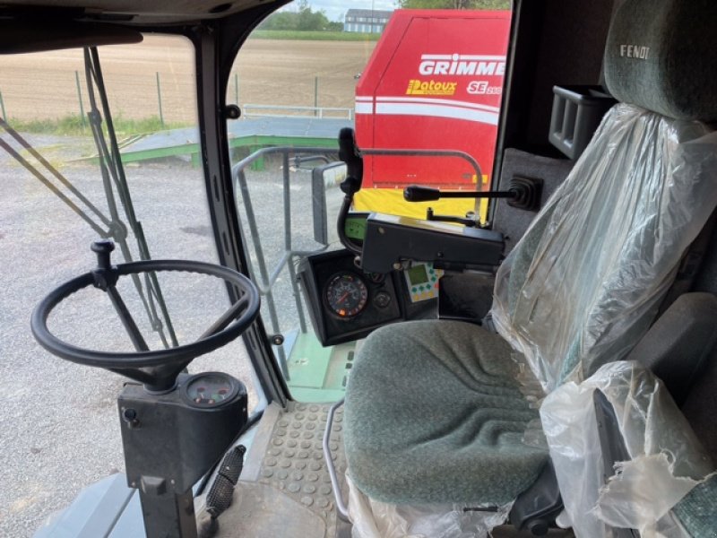 Mähdrescher of the type Fendt 6280C, Gebrauchtmaschine in ESCAUDOEUVRES (Picture 9)