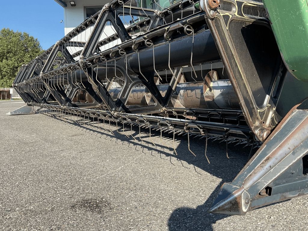 Mähdrescher des Typs Fendt 6300 C, Gebrauchtmaschine in Montauban (Bild 9)