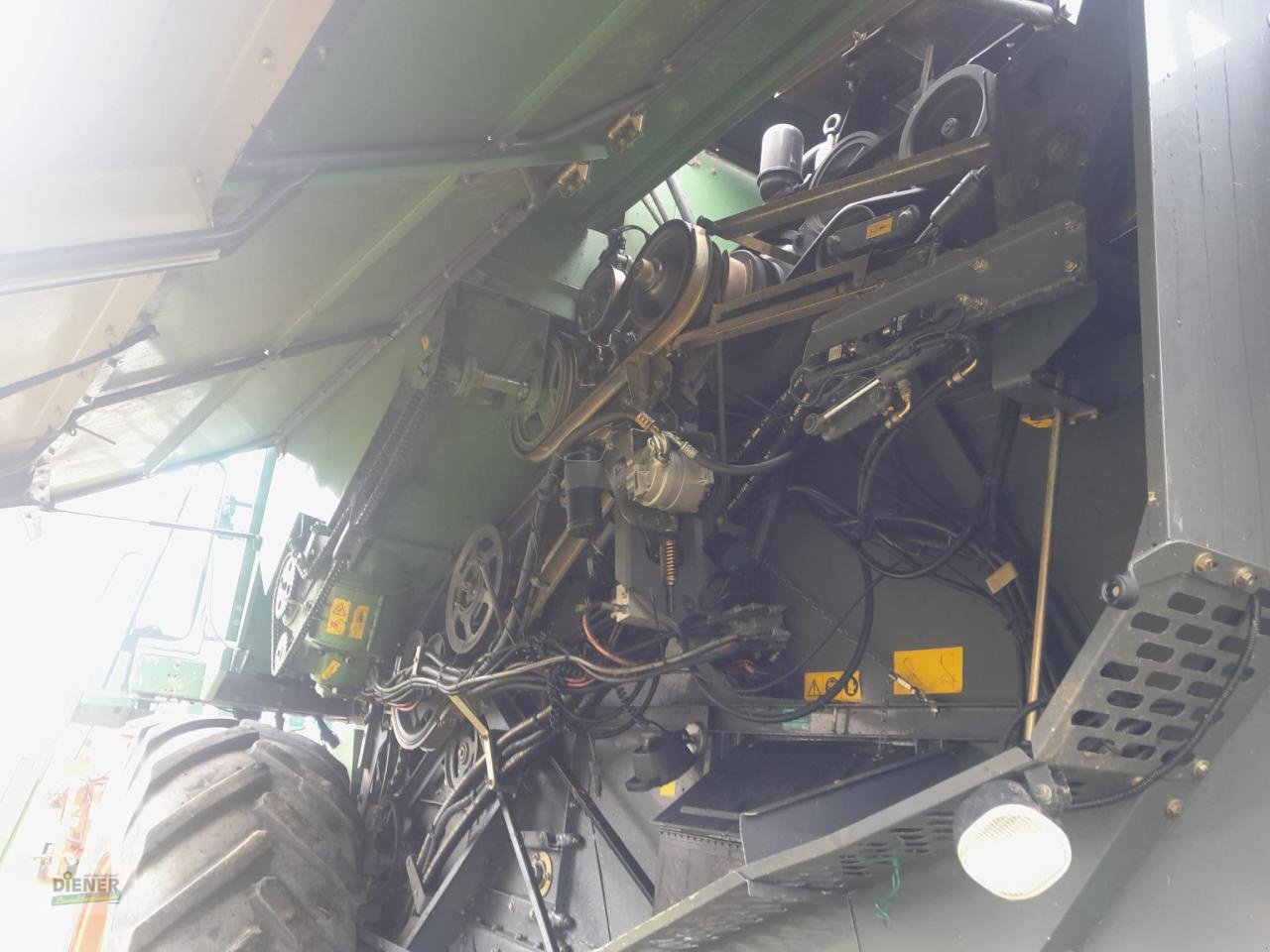 Mähdrescher del tipo Fendt 6300C, Gebrauchtmaschine In Buggingen (Immagine 8)