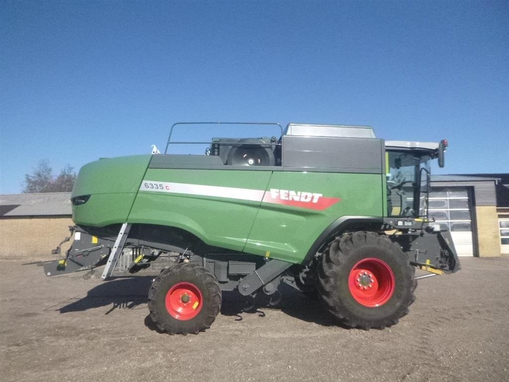 Mähdrescher of the type Fendt 6335 C SAMME MODEL SOM MF 7370 BETA, Gebrauchtmaschine in Skive (Picture 14)