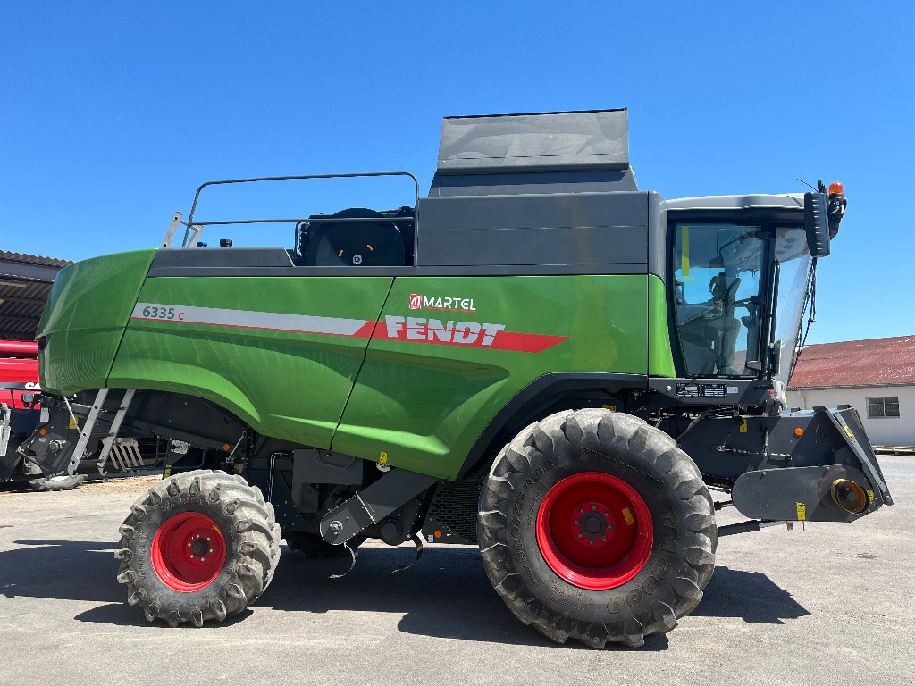 Mähdrescher del tipo Fendt 6335 C, Gebrauchtmaschine In VERT TOULON (Immagine 10)