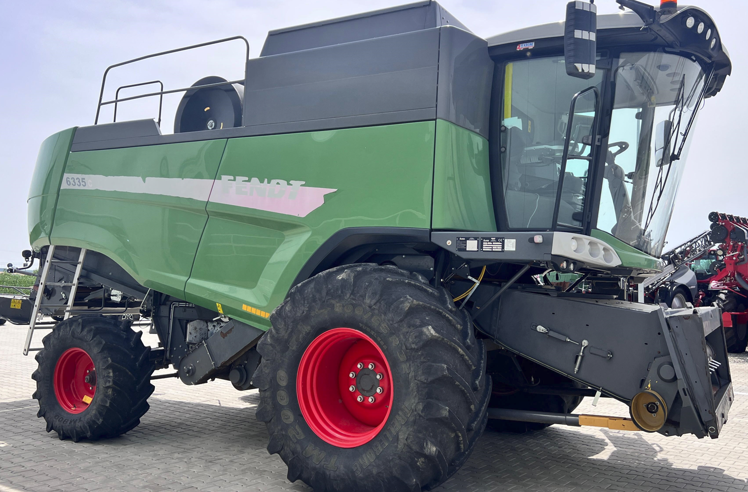Mähdrescher des Typs Fendt 6335 C, Gebrauchtmaschine in Orţişoara (Bild 3)