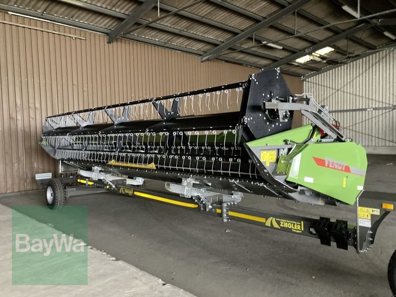Mähdrescher del tipo Fendt 6335 C, Gebrauchtmaschine In Straubing (Immagine 24)