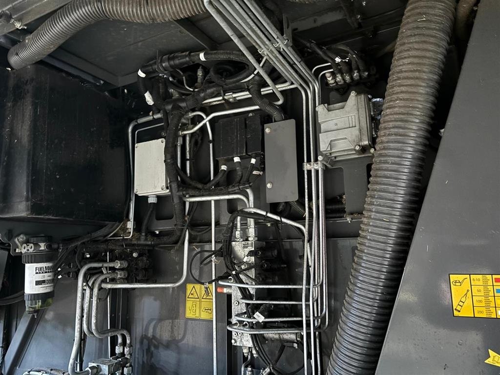 Mähdrescher des Typs Fendt 6335C Paralevel - 4wd 4WD. ParaLevel ( a la JD HillMaster og CLAAS Montana ). PowerFlow 25" skærebord. Står ved Kolding., Gebrauchtmaschine in Kolding (Bild 12)