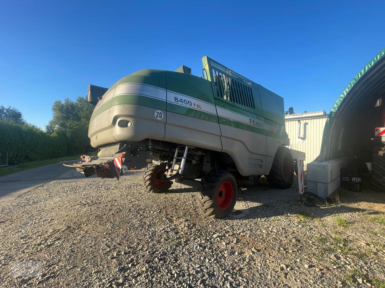 Mähdrescher of the type Fendt 8400 P AL, Gebrauchtmaschine in Pragsdorf (Picture 3)