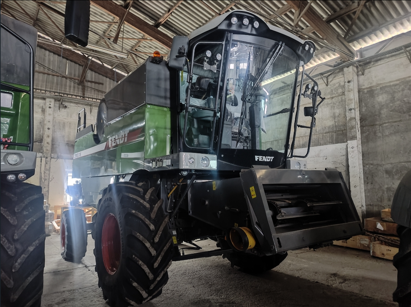Mähdrescher typu Fendt Corus 518 Gen 1 mit Schneidwerk FF 18' 5,40 m + Ziegler, Gebrauchtmaschine v Wülfershausen an der Saale (Obrázok 3)
