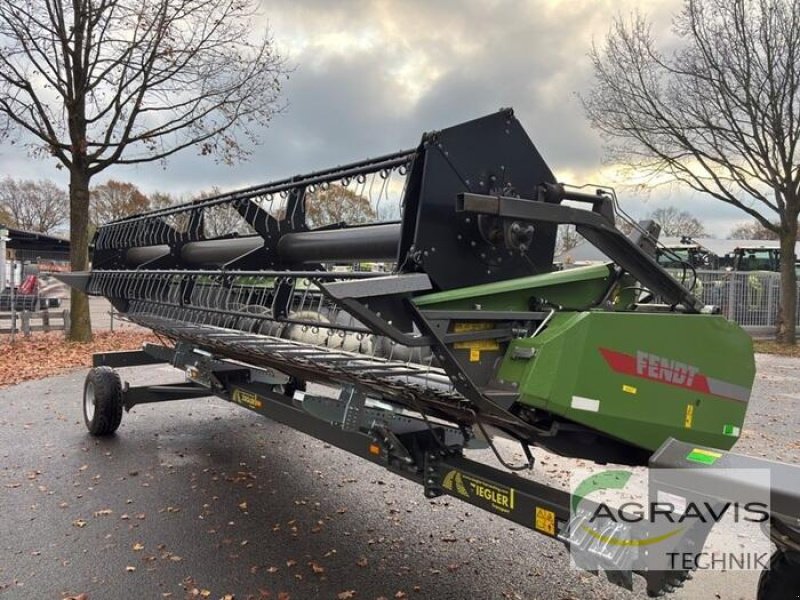 Mähdrescher of the type Fendt CORUS 526 MCS + PF 5,50 m, Gebrauchtmaschine in Meppen (Picture 28)