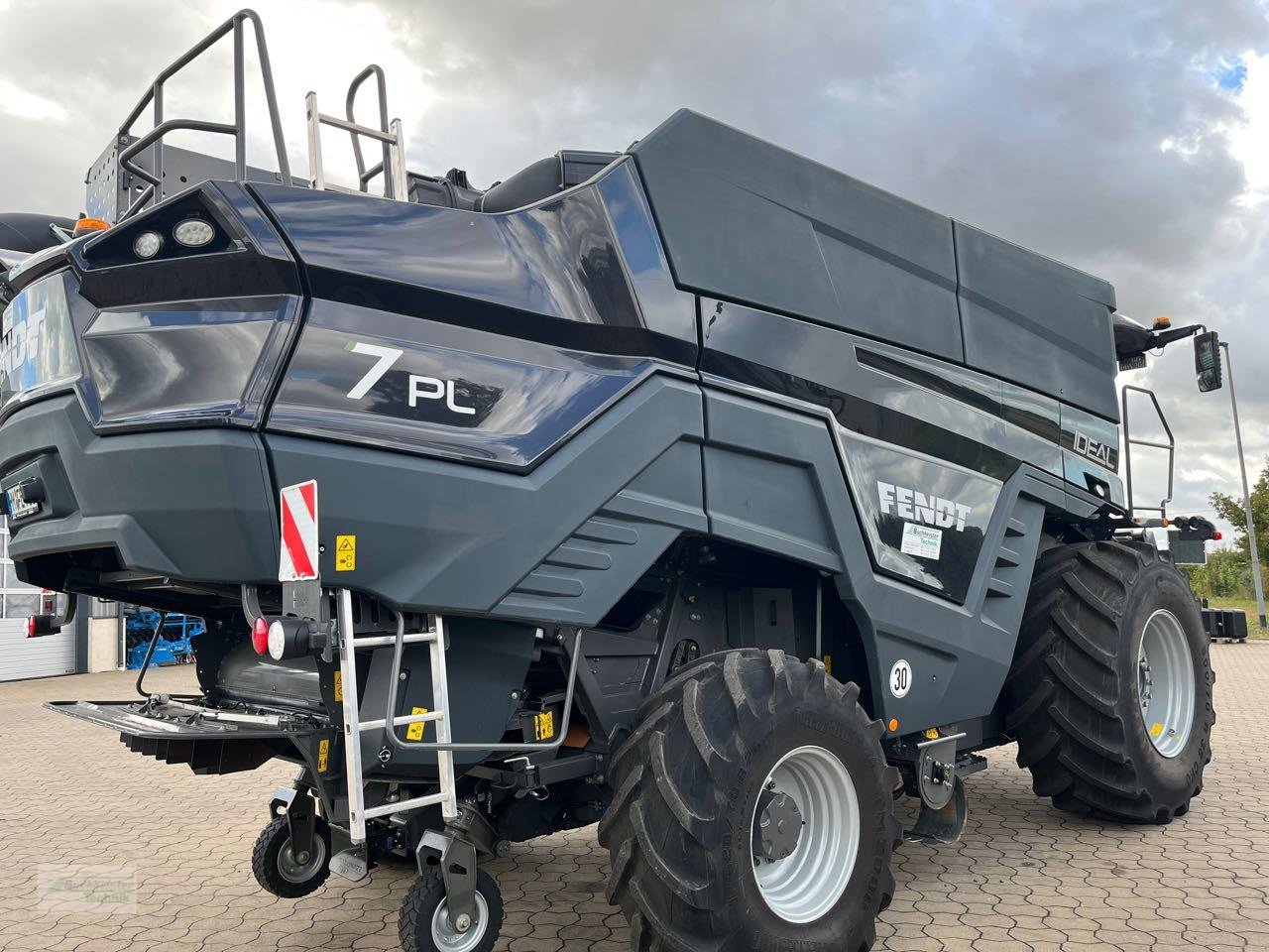 Mähdrescher of the type Fendt Ideal 7 ParaLevel Gen3, Neumaschine in Coppenbruegge (Picture 2)