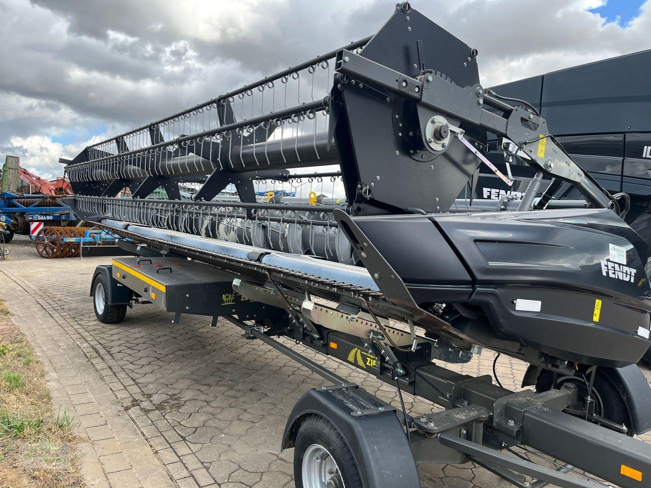 Mähdrescher of the type Fendt Ideal 7 ParaLevel Gen3, Neumaschine in Coppenbruegge (Picture 10)