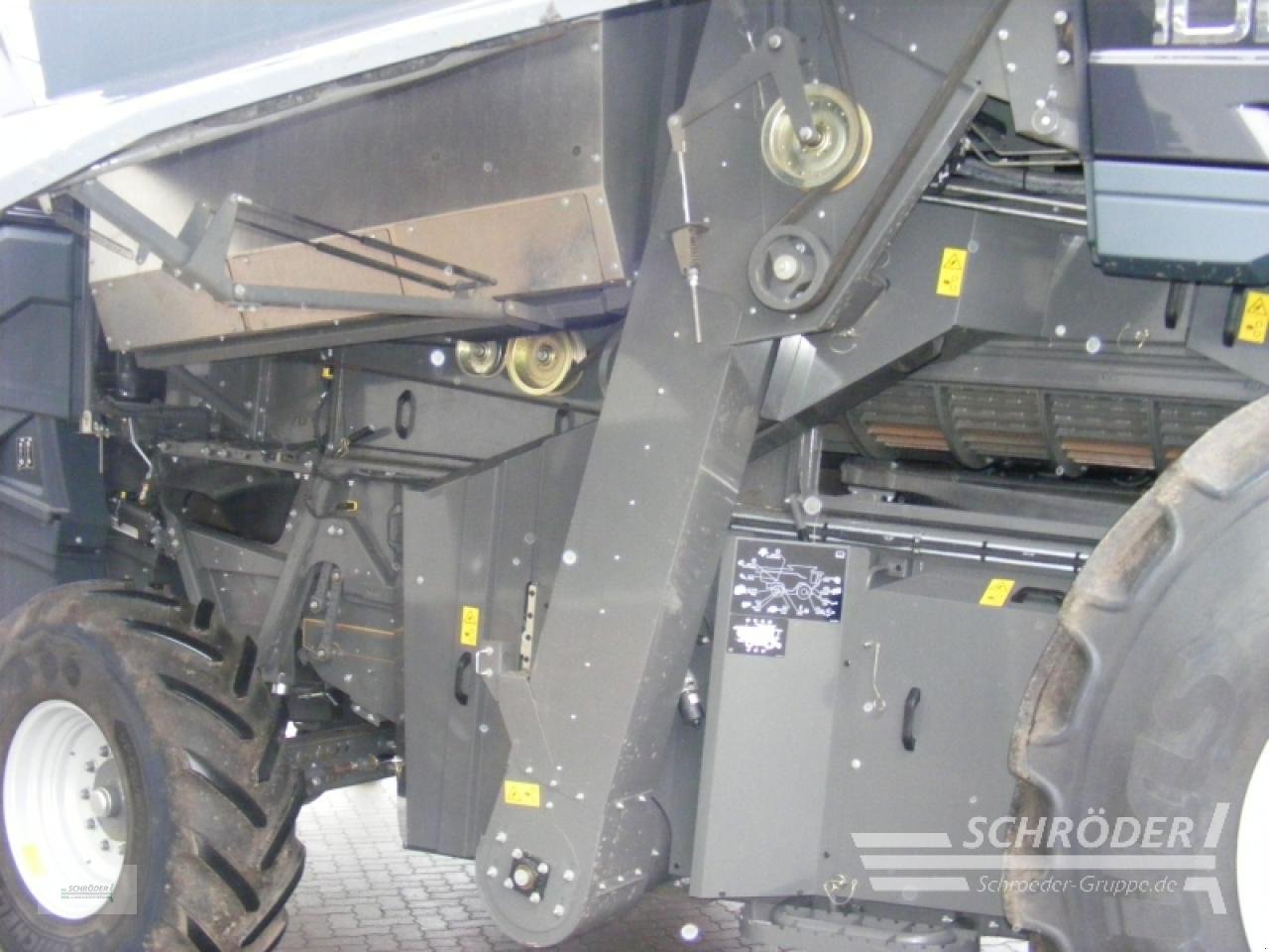 Mähdrescher Türe ait Fendt IDEAL 8, Neumaschine içinde Penzlin (resim 12)