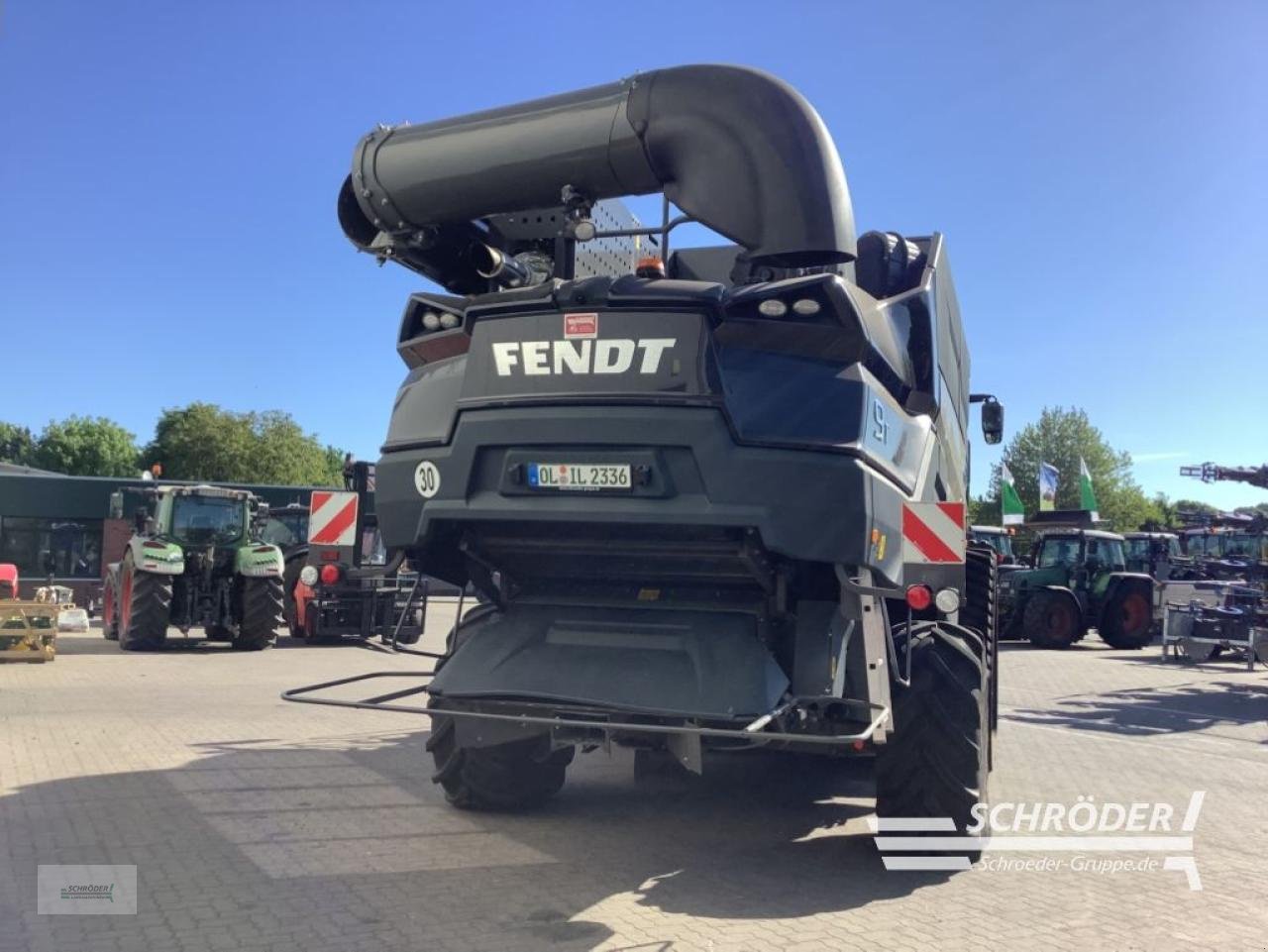 Mähdrescher van het type Fendt IDEAL 9 T+GERINGHOFF 10,65M+SWW ZIEGLER, Neumaschine in Völkersen (Foto 11)