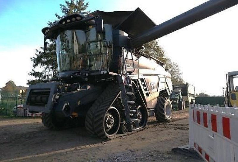 Mähdrescher des Typs Fendt Ideal 9 T, Gebrauchtmaschine in Bellenberg (Bild 1)