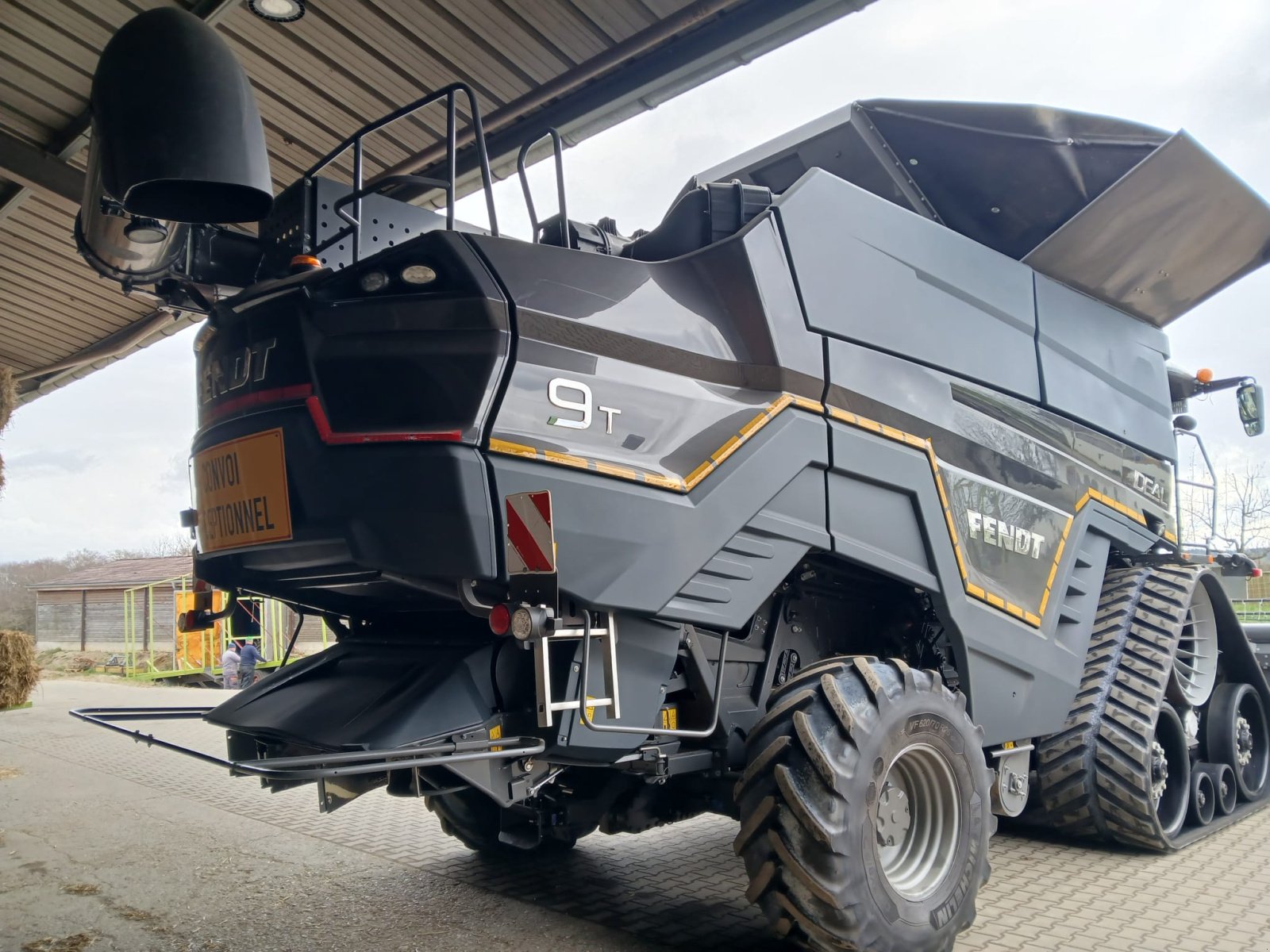 Mähdrescher del tipo Fendt IDEAL 9T, Gebrauchtmaschine In Niederviehbach (Immagine 13)