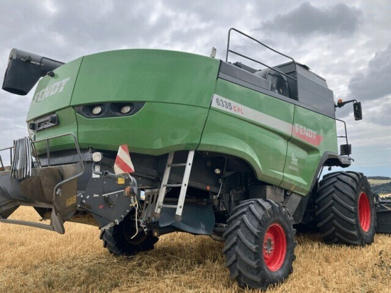 Mähdrescher Türe ait Fendt MOISS. BATTEUSE 6335 C PL, Gebrauchtmaschine içinde Feurs (resim 3)