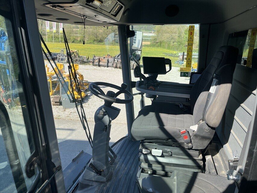 Mähdrescher van het type Fendt MOISSONNEUSE BATTEUSE 5275 C P, Gebrauchtmaschine in Feurs (Foto 7)