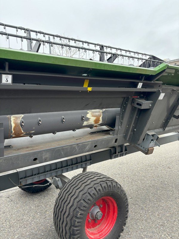 Mähdrescher of the type Fendt PowerFlow 22' 6.80m, Gebrauchtmaschine in Schaffhausen (Picture 4)