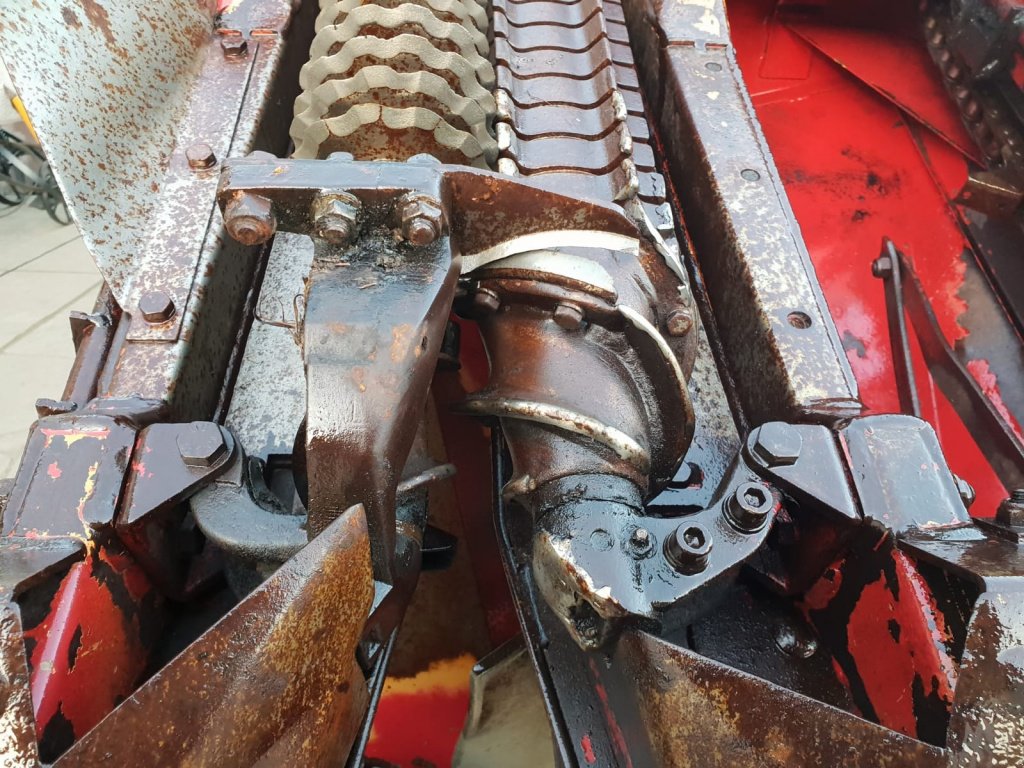 Mähdrescher des Typs Geringhoff Rota Disc 870 FB, Gebrauchtmaschine in Korfantow (Bild 5)