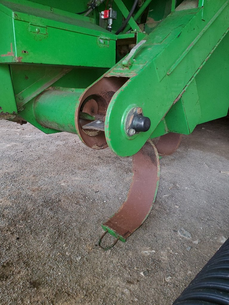 Mähdrescher van het type John Deere 1075, Gebrauchtmaschine in SAINTENY (Foto 4)